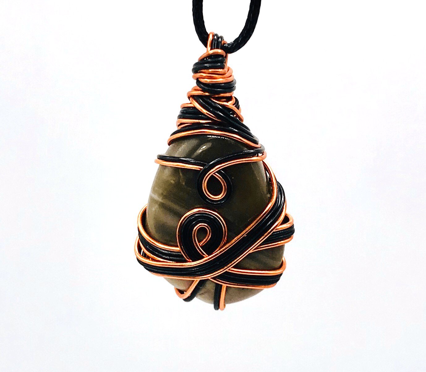 Stone Tan Natural Black and Copper Medium 1 1/2-2 inch Pendant - Sunshine & Goldie